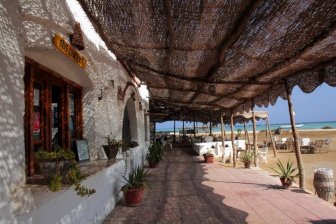 Wadi Lahami Village - Accommodatie met terras